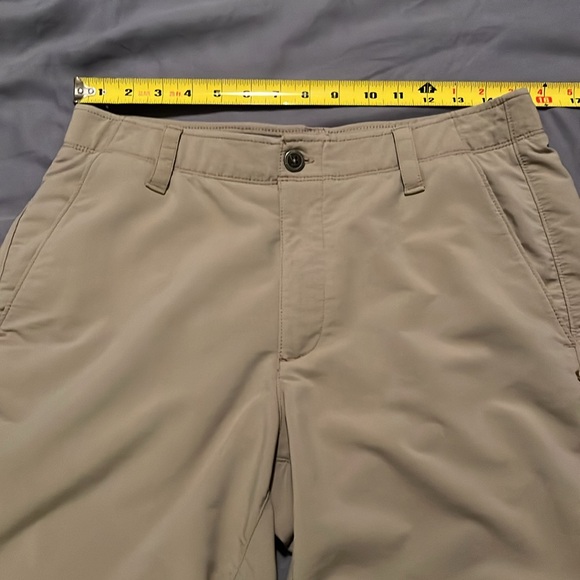 Under Armour Khaki Golf Shorts - Picture 7 of 7